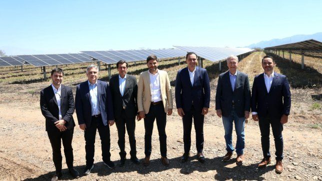 Provincias Unidas montó otro acto de campaña en tono opositor, mientras ecualiza su juego en el Congreso