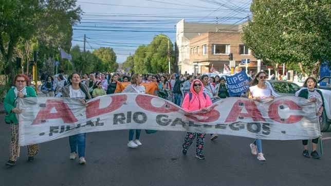 Y con Claudio Vidal también: docentes paran en Santa Cruz y no arrancan las clases