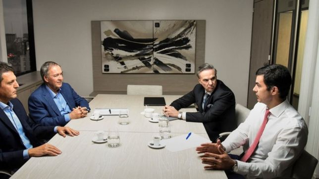 referentes del peronismo federal se suben al holgado triunfo de schiaretti