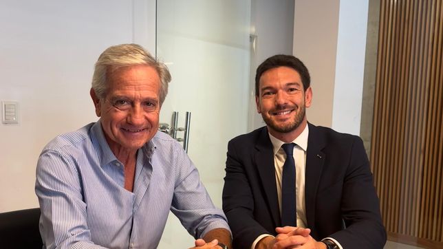 Andrés Ibarra y Emanuel Gainza, secretario de Modernización de Rogelio Frigerio, en un encuentro en la cuidad de Buenos Aires durante la última semana.