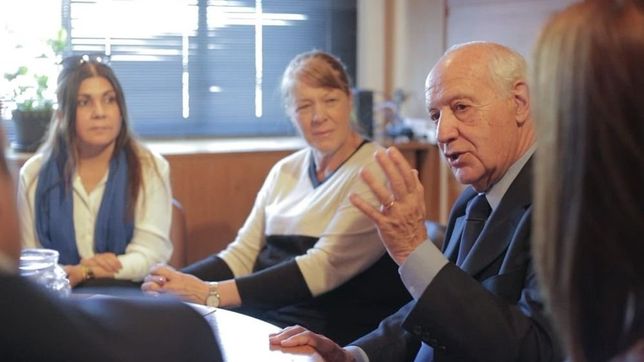 tres de febrero: sin lugar en las paso local, el gen abandono consenso federal