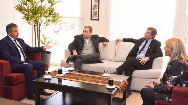 los oficialismos de neuquen y rio negro buscan posicionarse con criticas a vidal