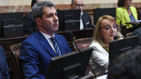 Sergio Uñac, en su banca en el Senado de la Nación.&nbsp;