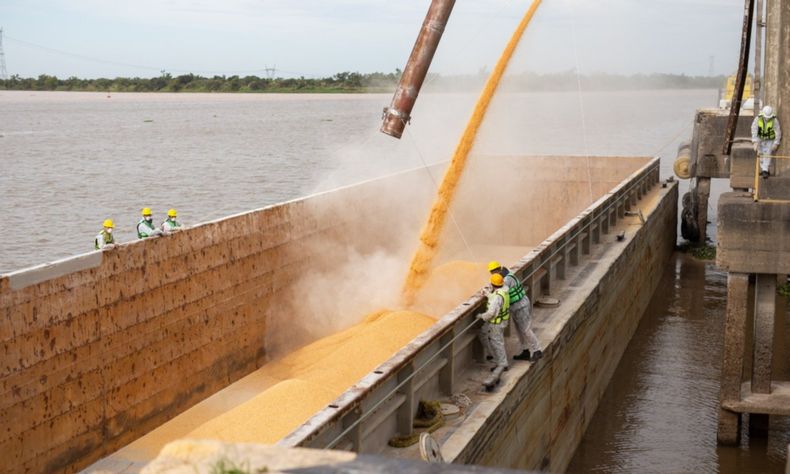Santa Fe rechaza mayores retenciones a los derivados industrializados de soja y a la exportaci&oacute;n de ma&iacute;z y trigo.
