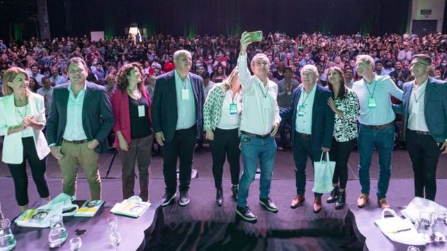 javkin reunio a dirigentes de toda santa fe para trabajar juntos en la pos pandemia