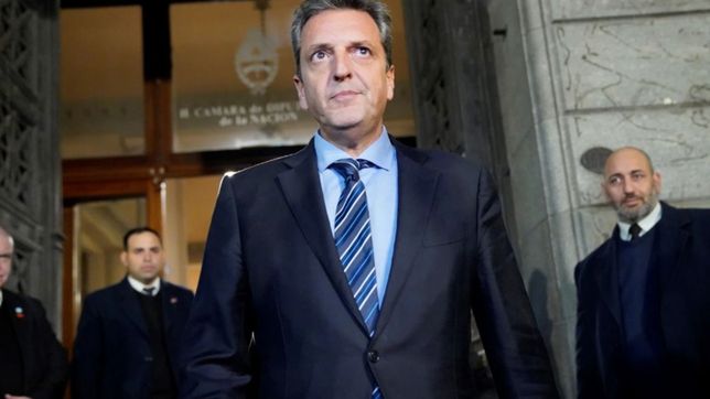 negacion o estrategia: el massismo bonaerense mantiene la ilusion massa 2023