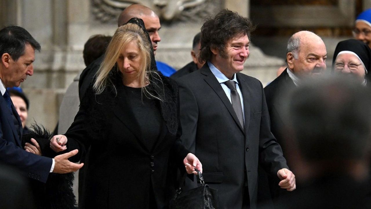 Karina Milei y Javier Milei en el Vaticano en víspera de la audiencia con el papa Francisco