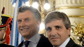 Toto Caputo y Mauricio Macri se disputan el área de Energía