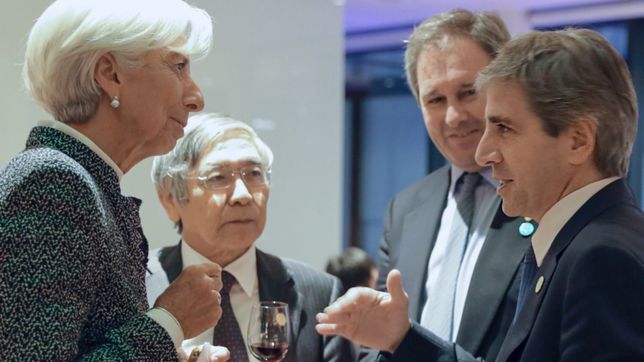 el central patea el tablero para desmontar la bola de nieve de las lebac