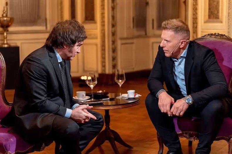 Alejandro Fantino en una de las entrevistas que le hizo al Presidente. Lule Menem lo baraja como candidato en Santa Fe.