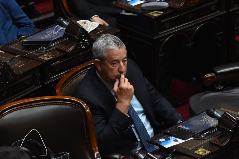 Julio Cobos, diputado de la UCR. Uno de los radicales que busca proteger Javier Milei. 