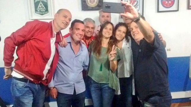 en silencio, malena galmarini camina tigre puerta a puerta