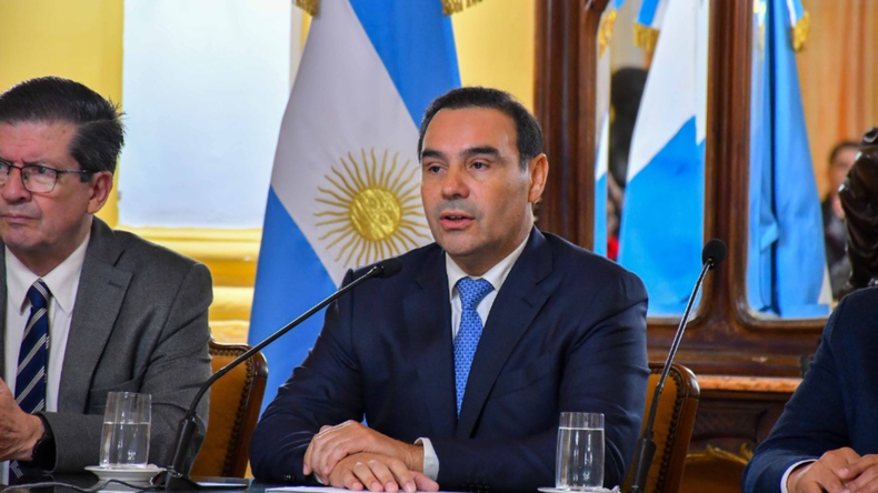 Conferencia de prensa en Corrientes: Gustavo Valdés y Pedro Barillard Poccard.