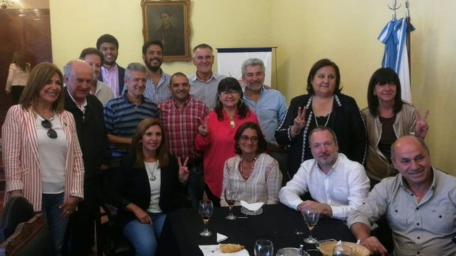 corpacci suma al kirchnerismo y carrio impuso a su candidato