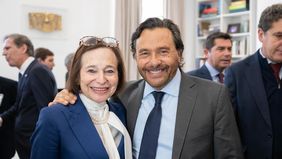 Gustavo Sáenz junto a Susan Seagal en Argentina Week