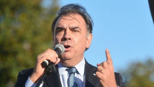 La curiosa parábola del periodista que jugó a la política y perdió