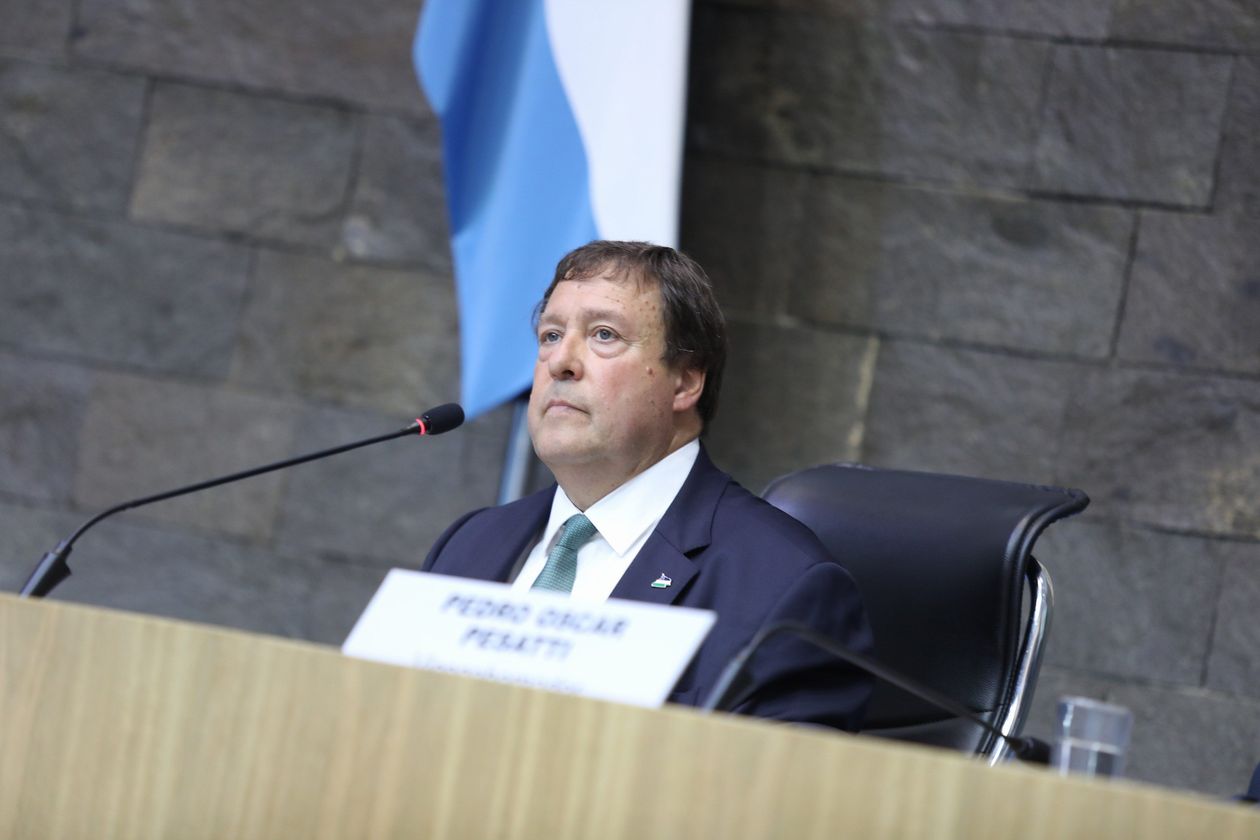 Alberto Weretilneck logró un respaldo unánime al canon del agua en la Legislatura de Río Negro.