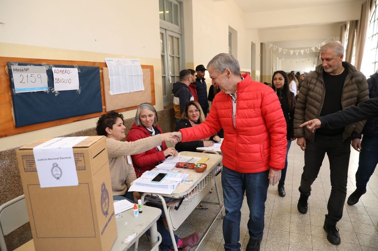 schiaretti pte de mesa voto.jpg
