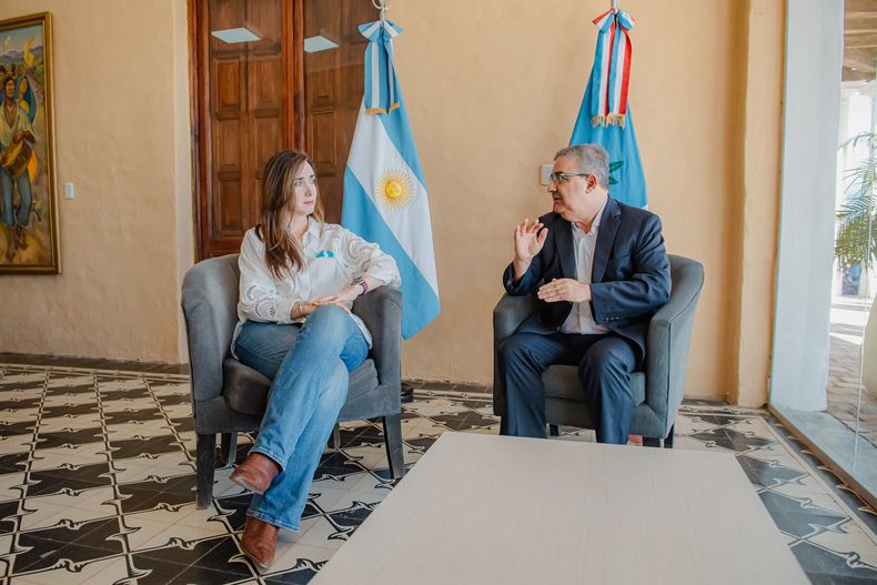 Raúl Jalil y Victoria Villarruel