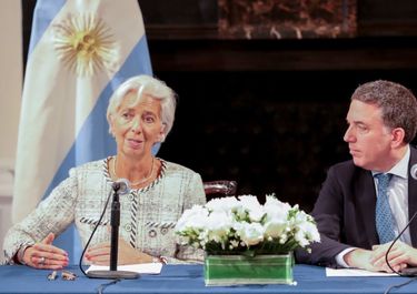 La deuda pública saltará hacia fin de año al 114% del Producto Bruto