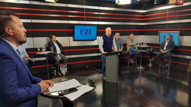 rio negro: con un weretilneck impermeable, el debate le puso fin a la campana