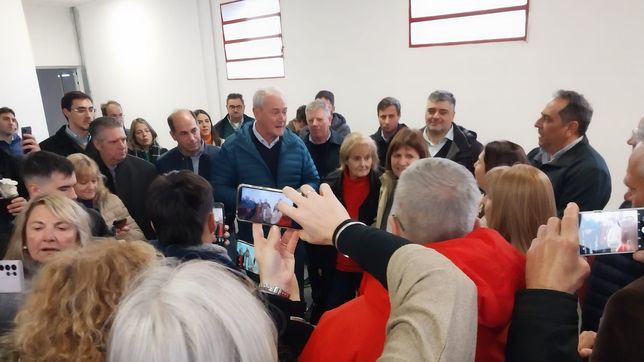 Patricia Bullrich recibida en el Comité de la UCR en Diamante por Atilio Benedetti, Stella Olalla, Marcelo López y Jorge DAgostino.