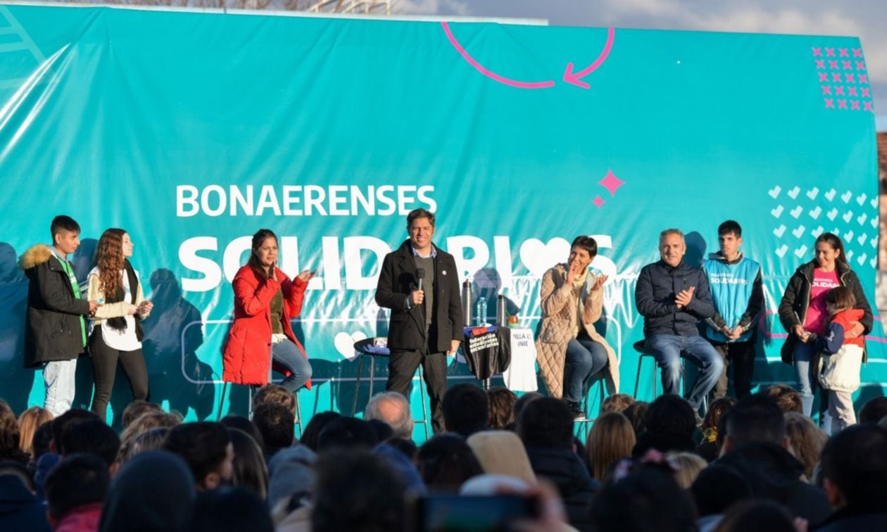 Mayra Mendoza Axel Kicillof Andrés Larroque