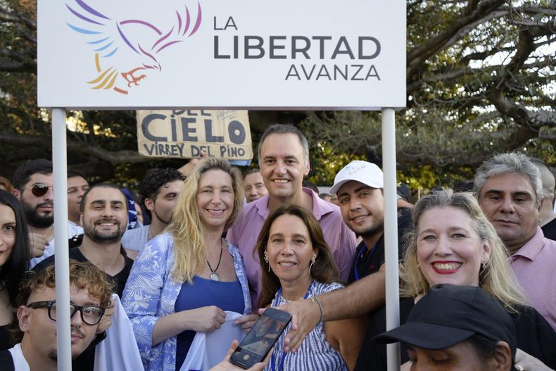 Con el respaldo de Karina Milei, La Libertad Avanza busca dar el primer batacazo en la Ciudad de Buenos Aires.