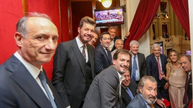 el recinto de diputados, una primera maqueta del pacto social