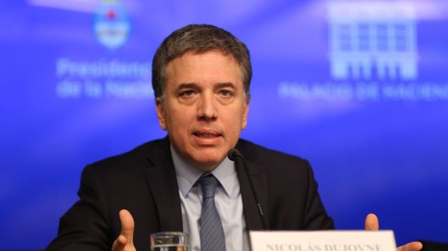 el gobierno ya no arriesga una fecha para prometer el fin de la recesion