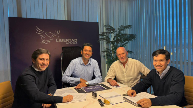 La Libertad Avanza oficializó una alianza con el PRO, el Partido Libertario Misiones y referentes del espacio provincial Algo Nuevo.