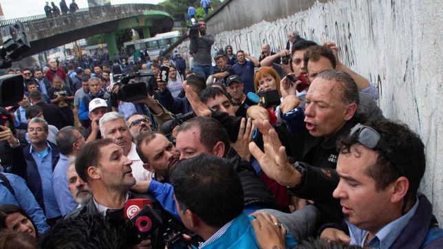 berni, la violencia y el default de la politica