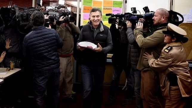macri: ?traje dos docenas para que no me acusen de miserable?