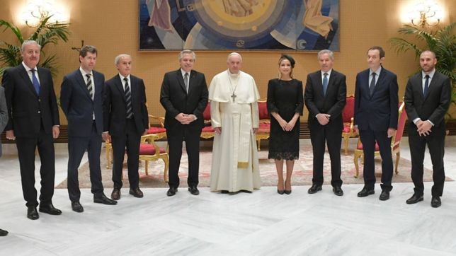 visita de medico de fernandez al vaticano: 25 minutos con el papa