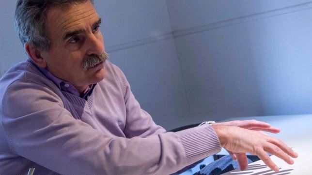 rossi le pidio al candidato de massa que saque su imagen de un spot de campana