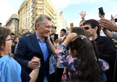 Macri trajina centros urbanos en la recta final de la gira por el milagro