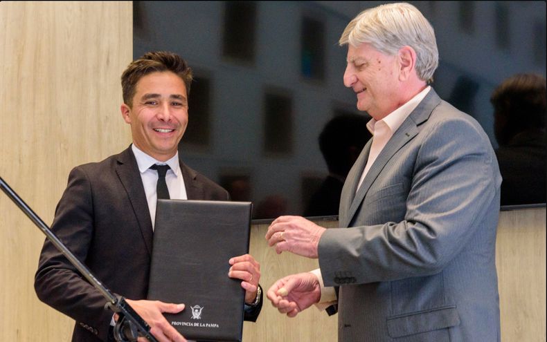 El gobernador de La Pampa, Sergio Ziliotto, eligió a Alfredo Intronati como ministro de Obras Públicas: nueva cara, nuevo tiempo.