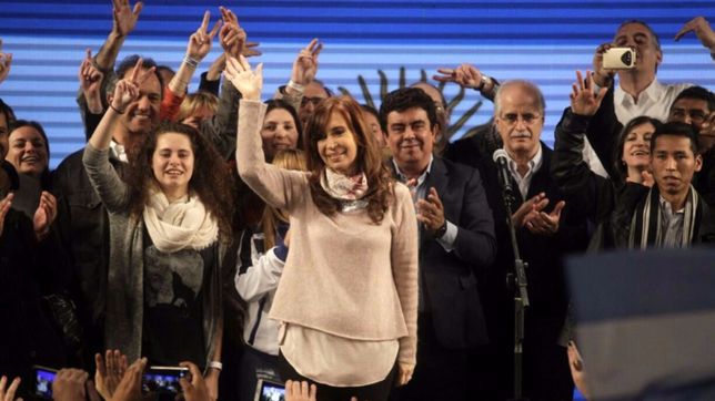 cristina le gano a bullrich por dos decimas de punto, pero perdio con ocana