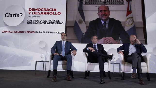 perotti, para la tribuna (de clarin): reclamo al presidente y manual para gobernar