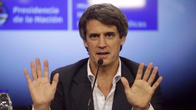 macri echo a prat gay: pone a dujovne y parcela aun mas el gabinete