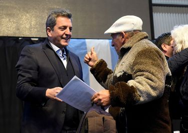 Massa primereó con la licitación del 5G; Milei y JxC recalculan pensando en el 10D