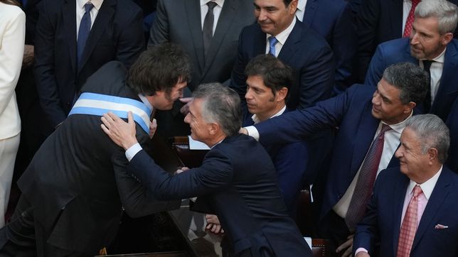 Javier Milei con Mauricio Macri. 