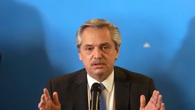 Como Moroni con la edad jubilatoria, ahora Fernández relativiza el tarifazo