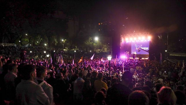 Javier Milei y Karina Milei en Parque Lezama.