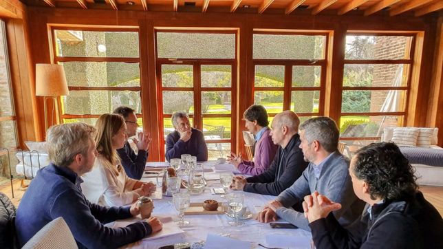 lacunza, tras la reunion con macri: me transmitio prioridades de la gestion