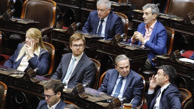 La oposición de Diputados le dio una mala noticia a Javier MIlei. 