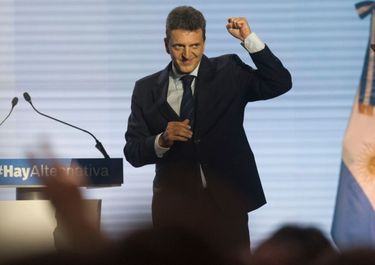 El lanzamiento de Massa: toreo a Lavagna y garantía anti grieta