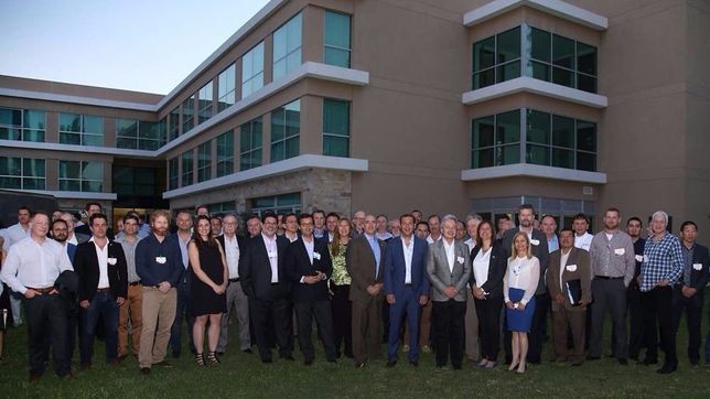 que quedo de la reunion de gutierrez y empresarios de canada