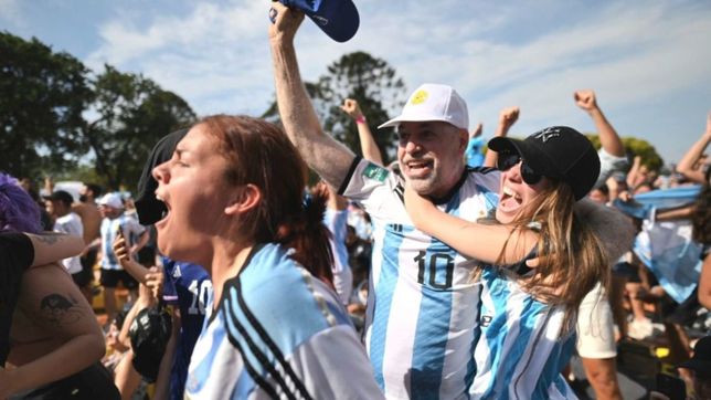 campana mundialista abc1: larreta vuelve a su fan fest cool de palermo