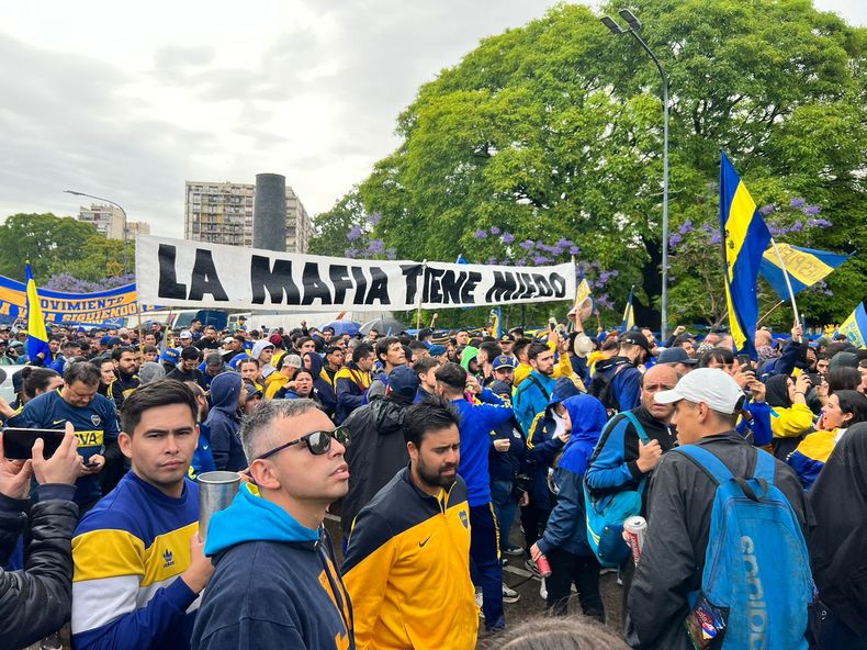 Manifestación en la previa de las elecciones xeneizes que concluyeron con la victoria de Juan Román Riquelme sobre Mauricio Macri.&nbsp;